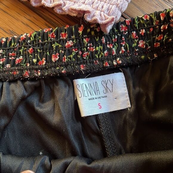 Aeropostale Denim High Waisted Shorts, tube top and skirt C16 - Picture 5 of 7